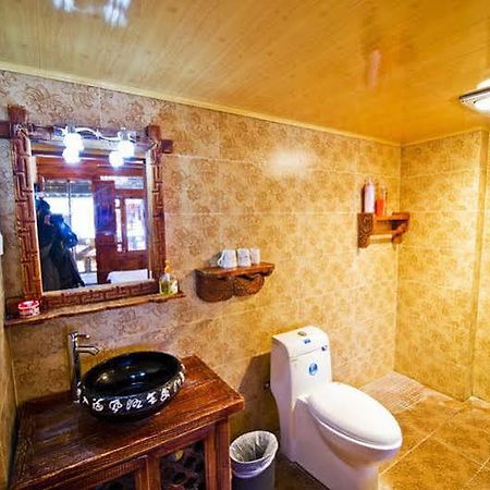 Lijiang Yard Inn Licsiang Kültér fotó